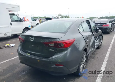 2018 Mazda Mazda3 Touring из США, поврежденный, VIN 3MZBN1V31JM268280